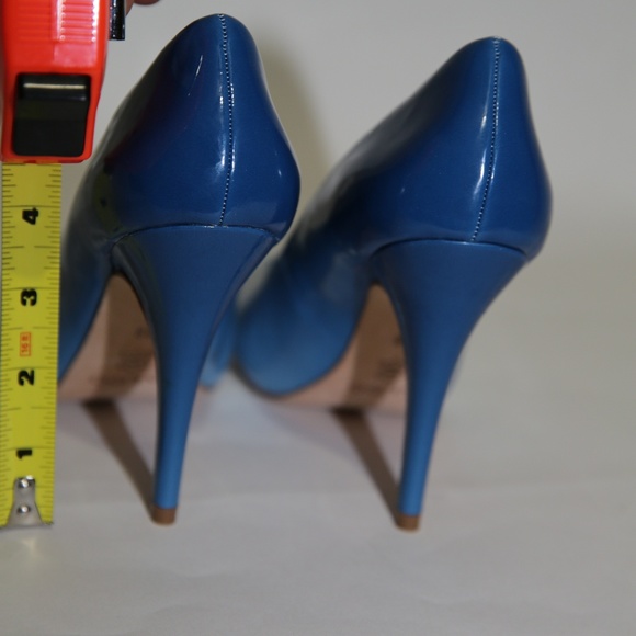 Aldo - Open-Toe High Heels in Beautiful Gradient Blue - Picture 6 of 7